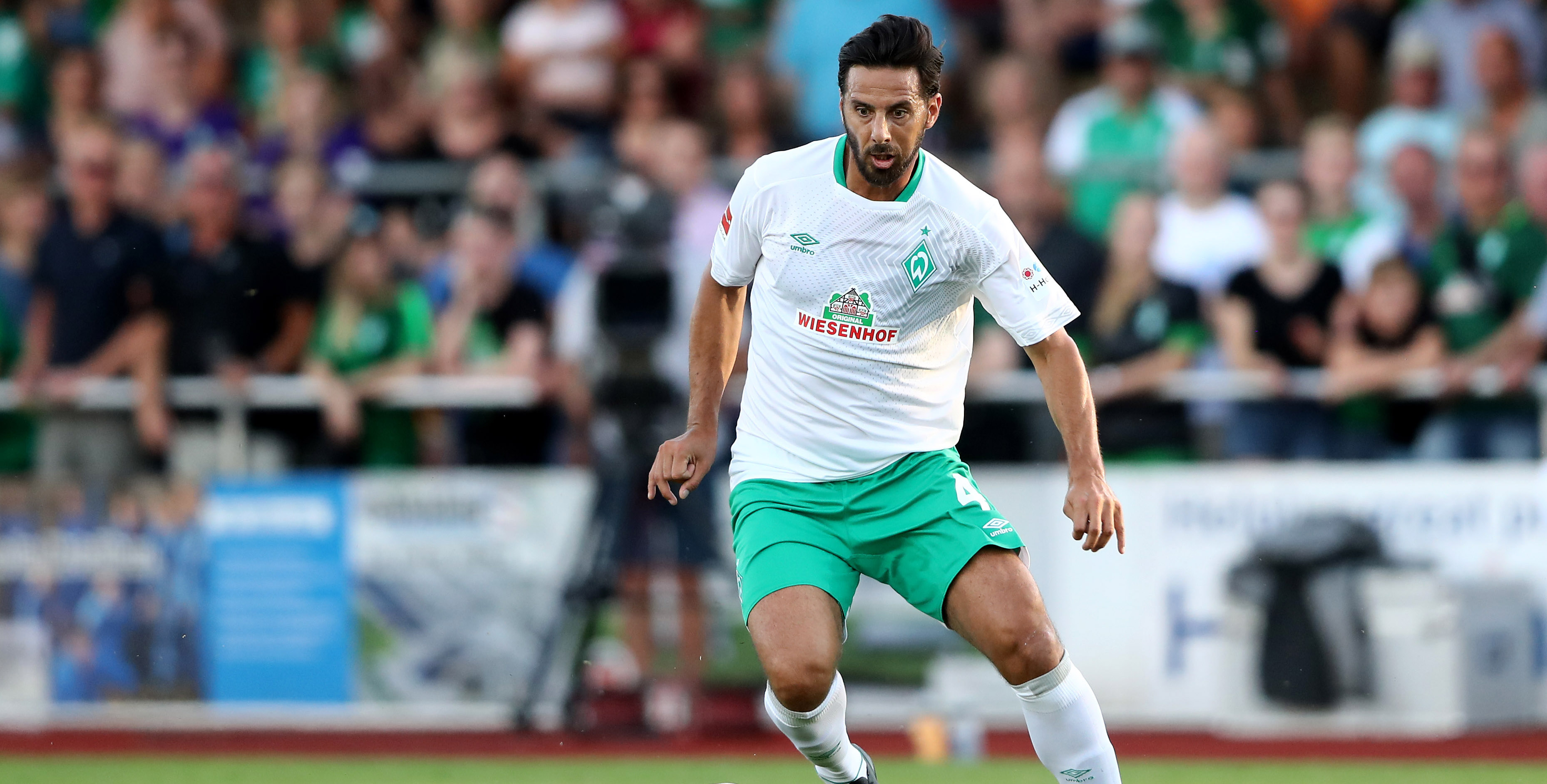 Claudio Pizarro Und Die Altesten Spieler Der Bundesliga Geschichte Bwin