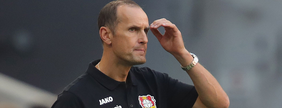 Heiko Herrlich ist Trainer von Bayer Leverkusen.