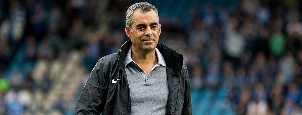 Dutt ist Trainer in Bochum