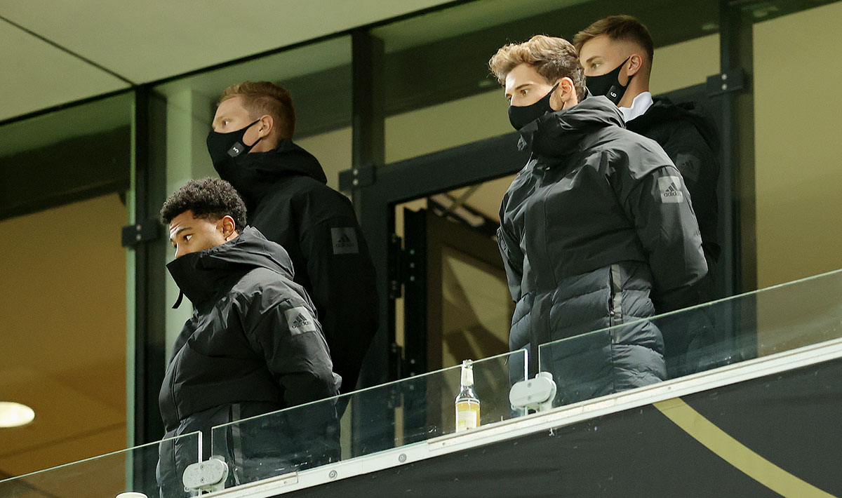 Gegen die Türkei noch auf der Tribüne, in der Ukraine wieder auf dem Platz - Halstenberg (l.o.), Kimmich (r.o.), Gnabry (l.u.) und Goretzka (r.u.)